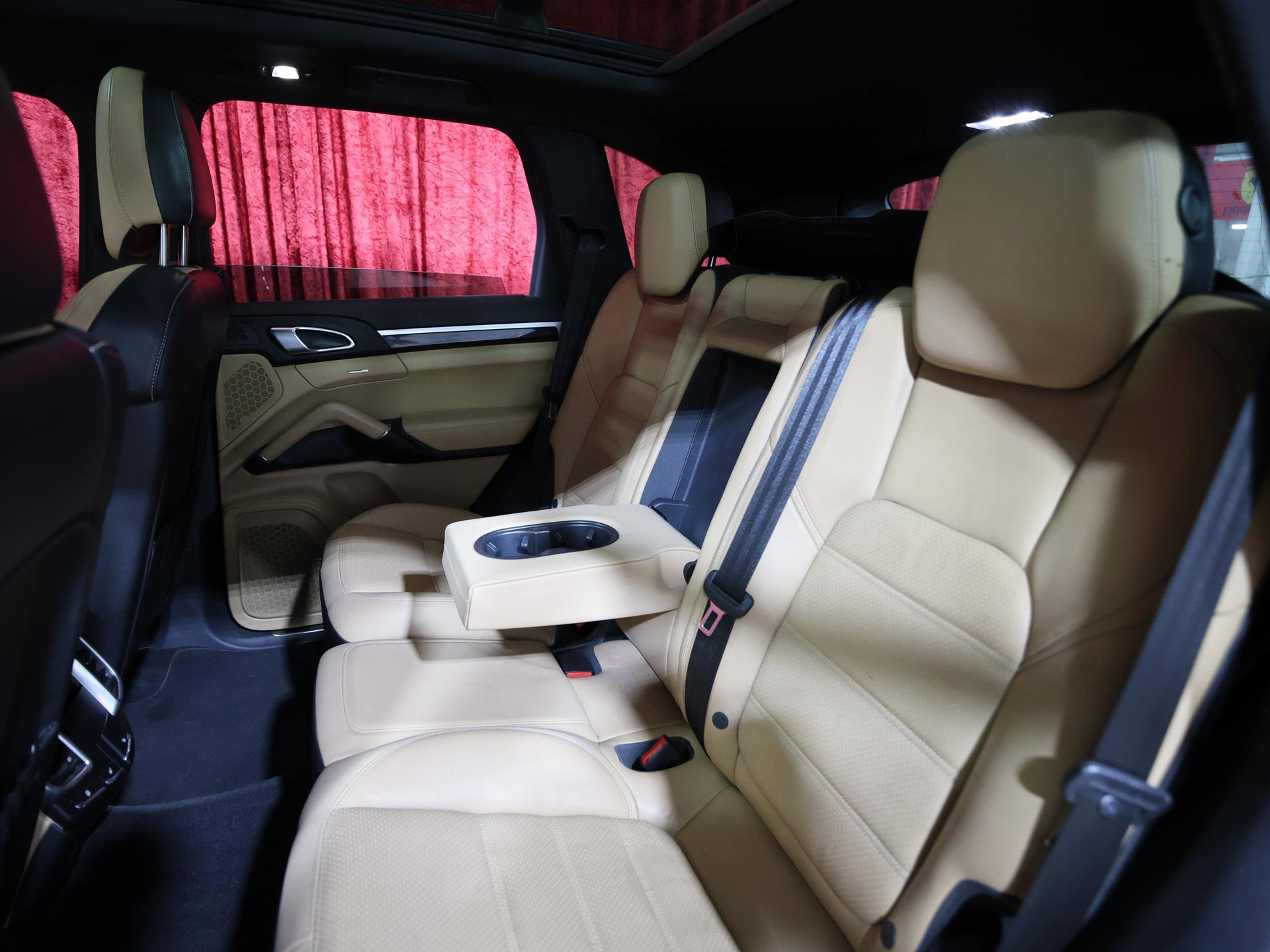 Used 2017 Porsche Cayenne S w/ Premium Plus Package image 14