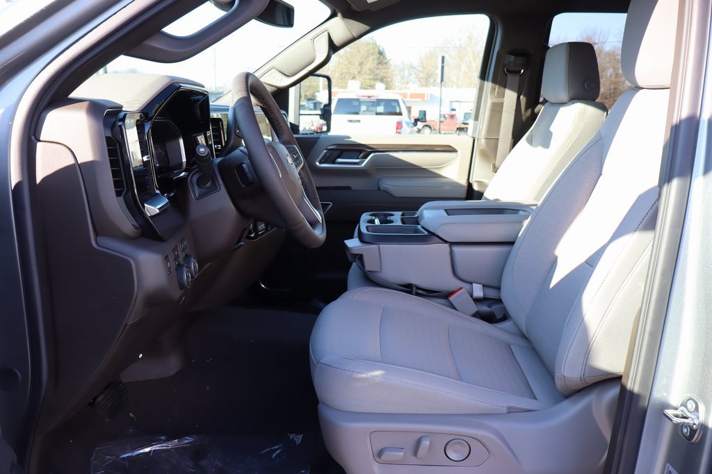 New 2026 Chevrolet Silverado 3500 LT w/ Safety Package image 6