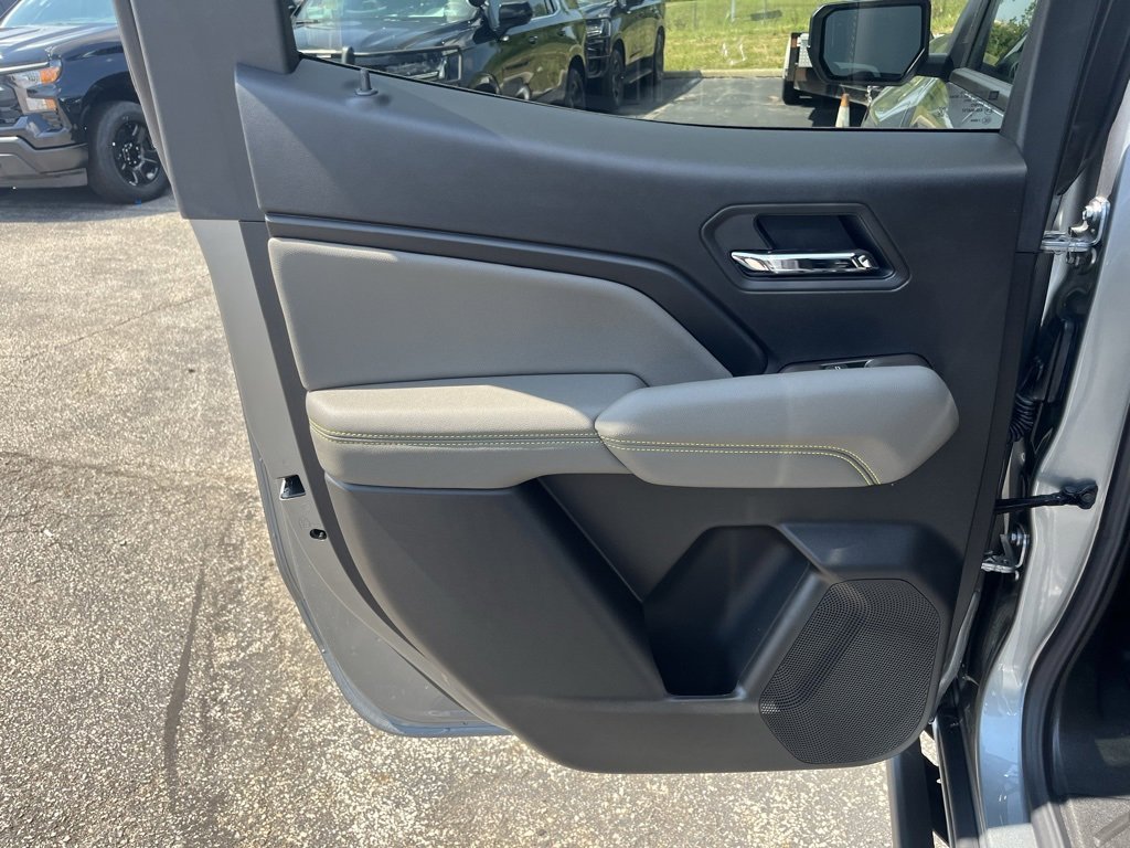 New 2025 Chevrolet Colorado ZR2 image 25