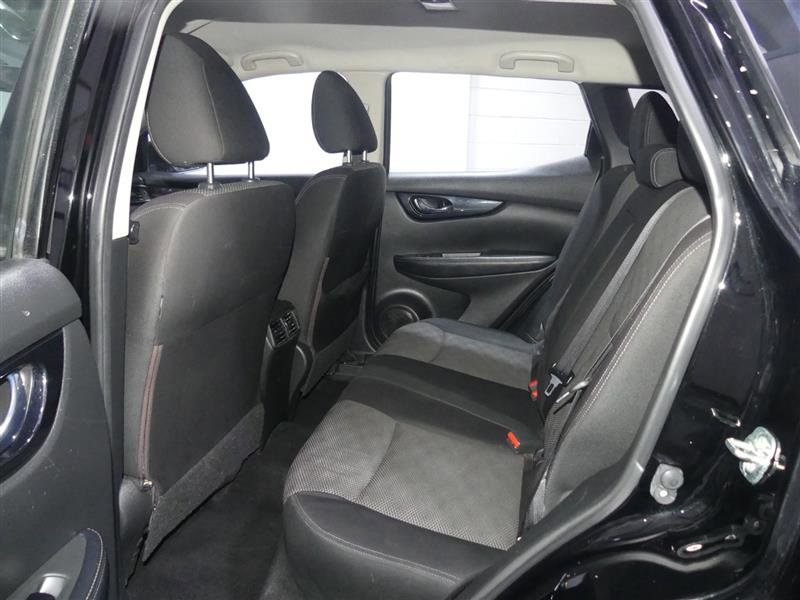 Used 2018 Nissan Rogue Sport SV w/ SV All-Weather Package image 26