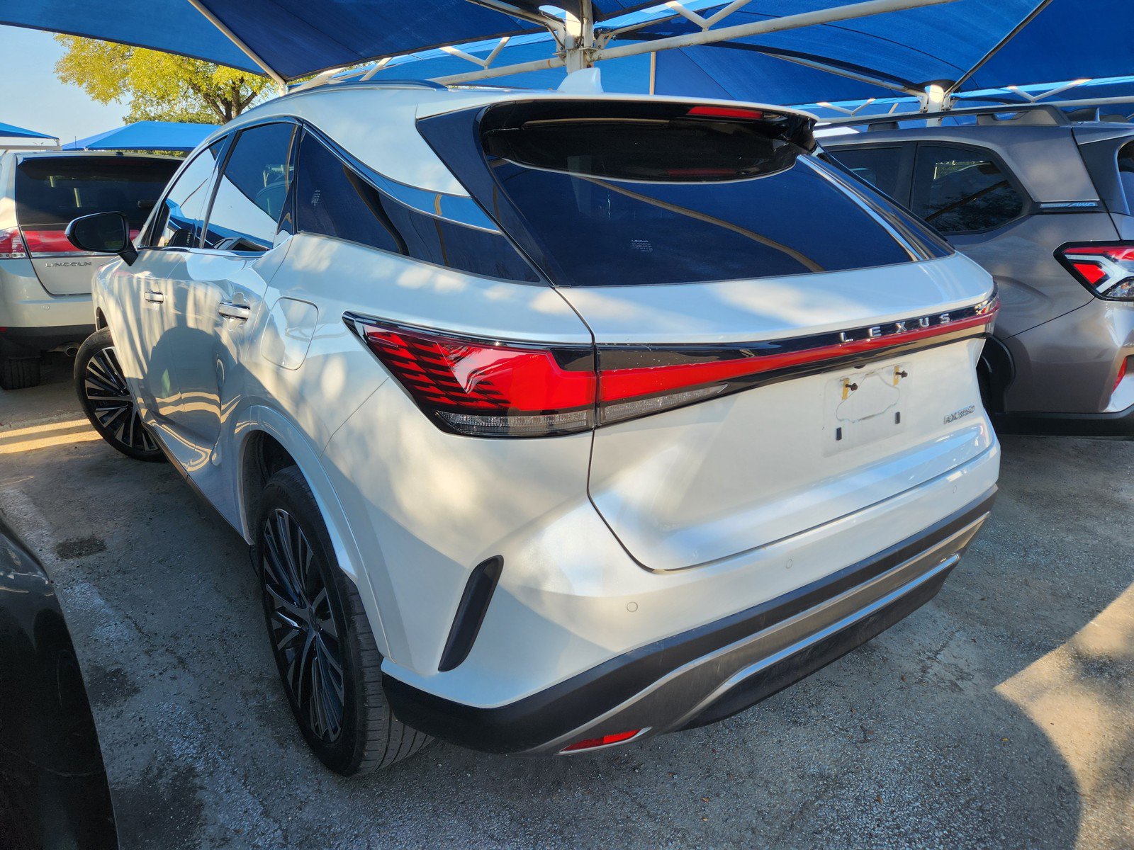 Used 2025 Lexus RX 350 Premium Plus FWD image 3