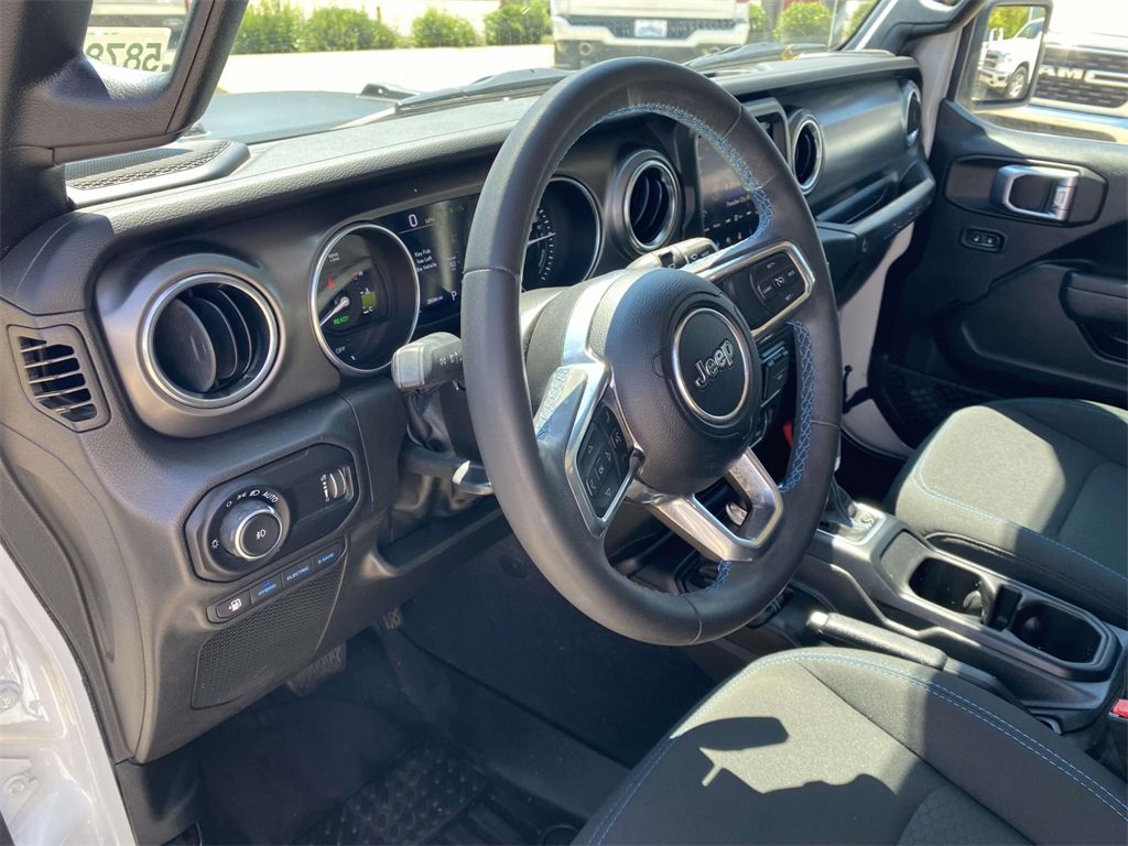 Used 2023 Jeep Wrangler Unlimited Rubicon 4xe image 50
