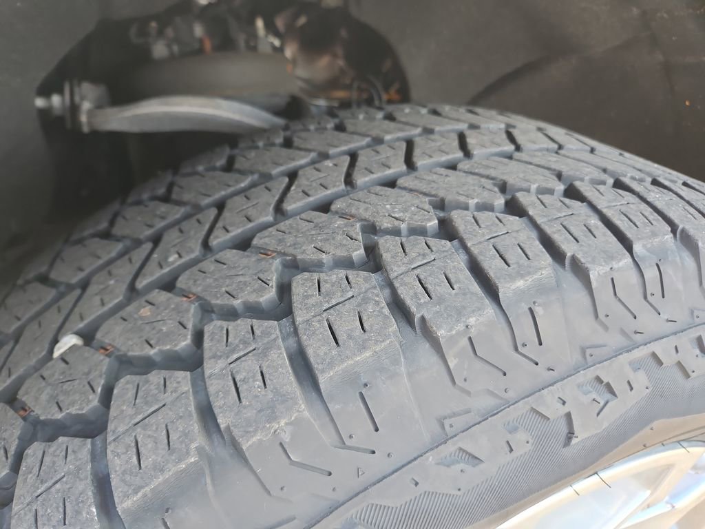 Used 2020 GMC Sierra 1500 SLT w/ SLT Premium Plus Package image 28