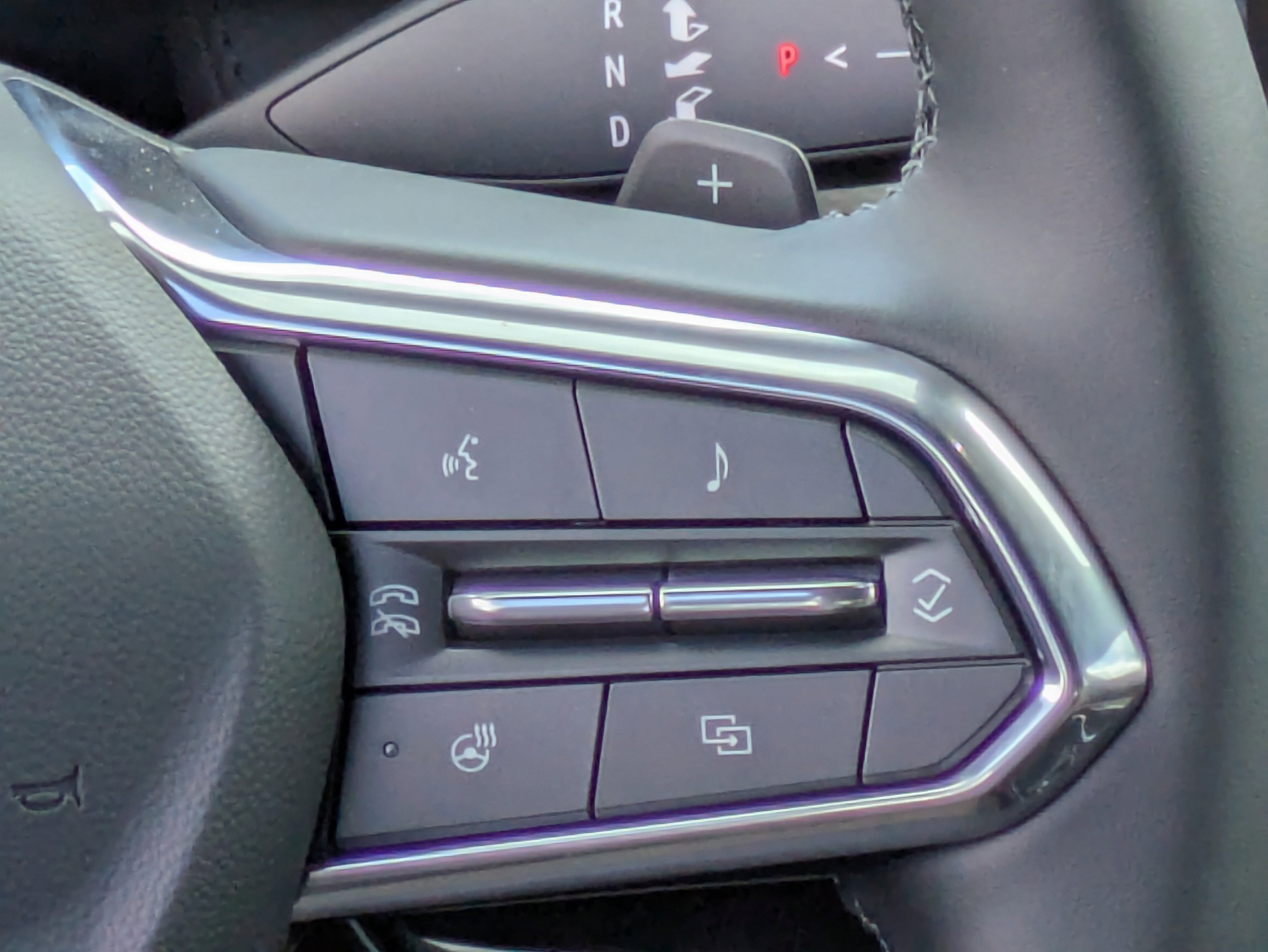 New 2026 Chevrolet Equinox LT w/ Convenience Package II FWD image 20