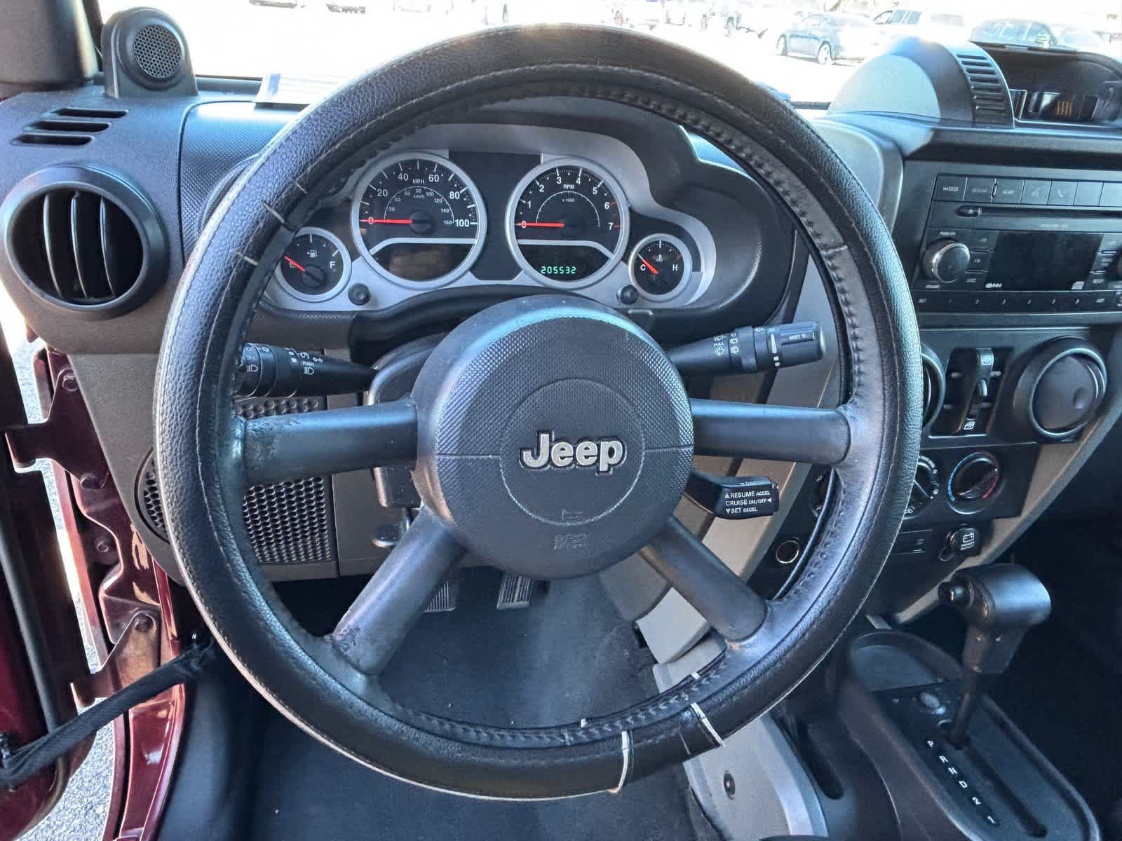 Used 2007 Jeep Wrangler Unlimited Rubicon w/ Dual Top Group AWD/4WD image 18