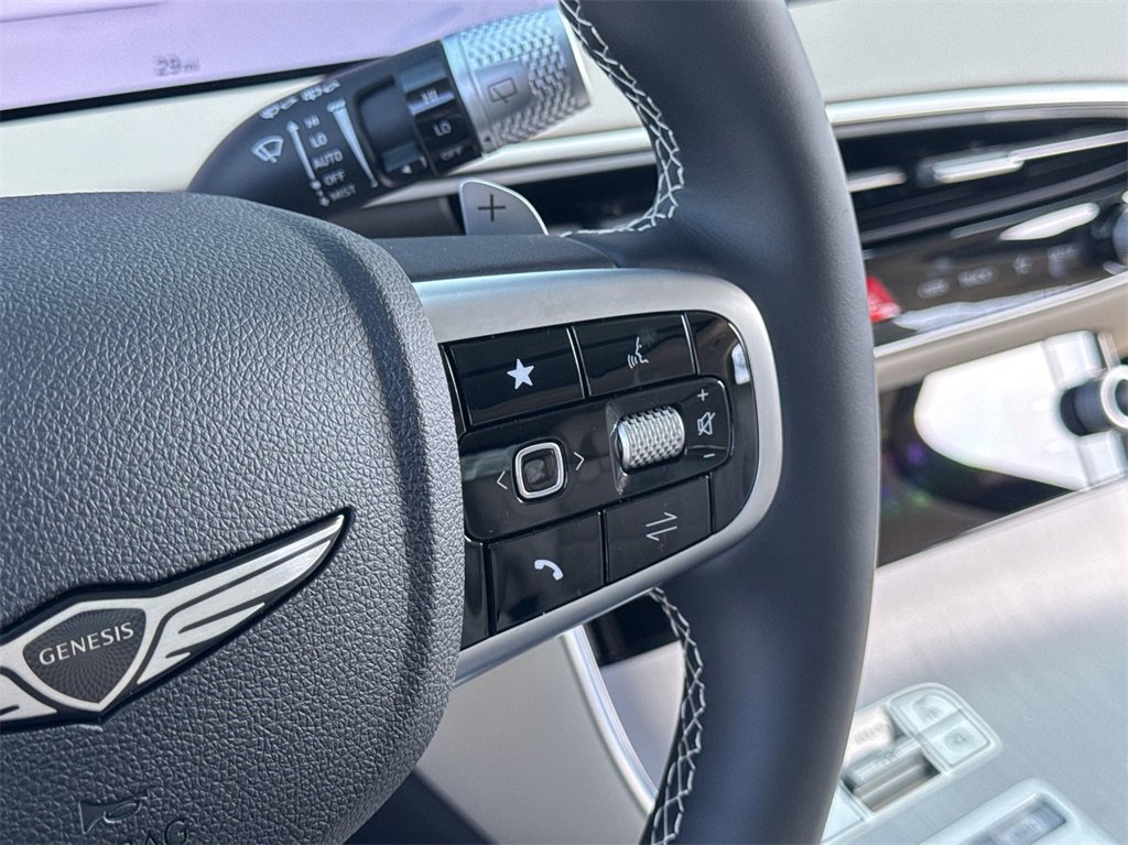 Used 2026 Genesis GV70 2.5T Select image 16