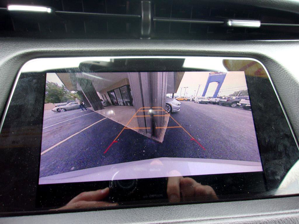 Used 2021 Cadillac XT4 Sport image 11