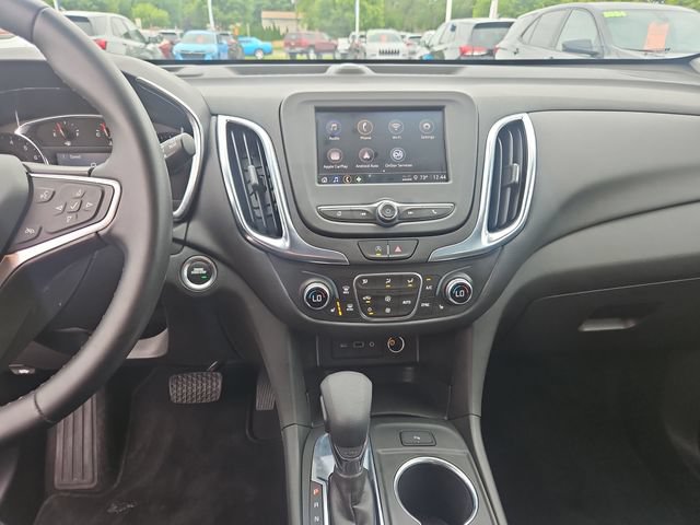 Used 2024 Chevrolet Equinox LT FWD image 17