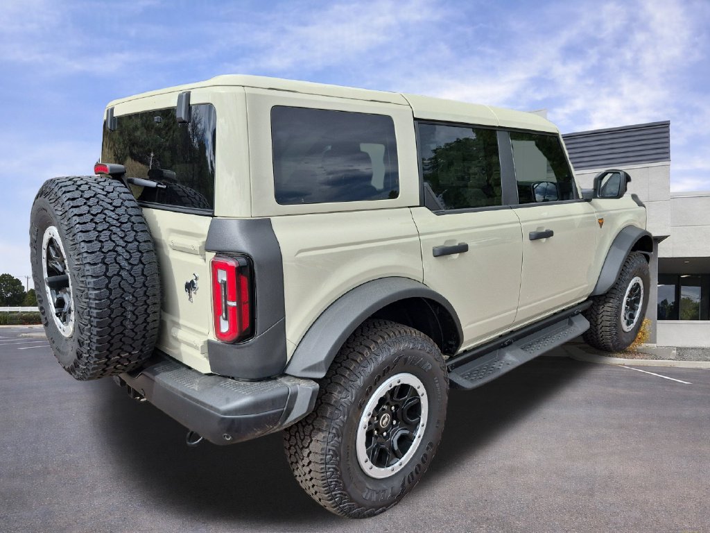 New 2026 Ford Bronco Badlands w/ Sasquatch Package AWD/4WD image 5
