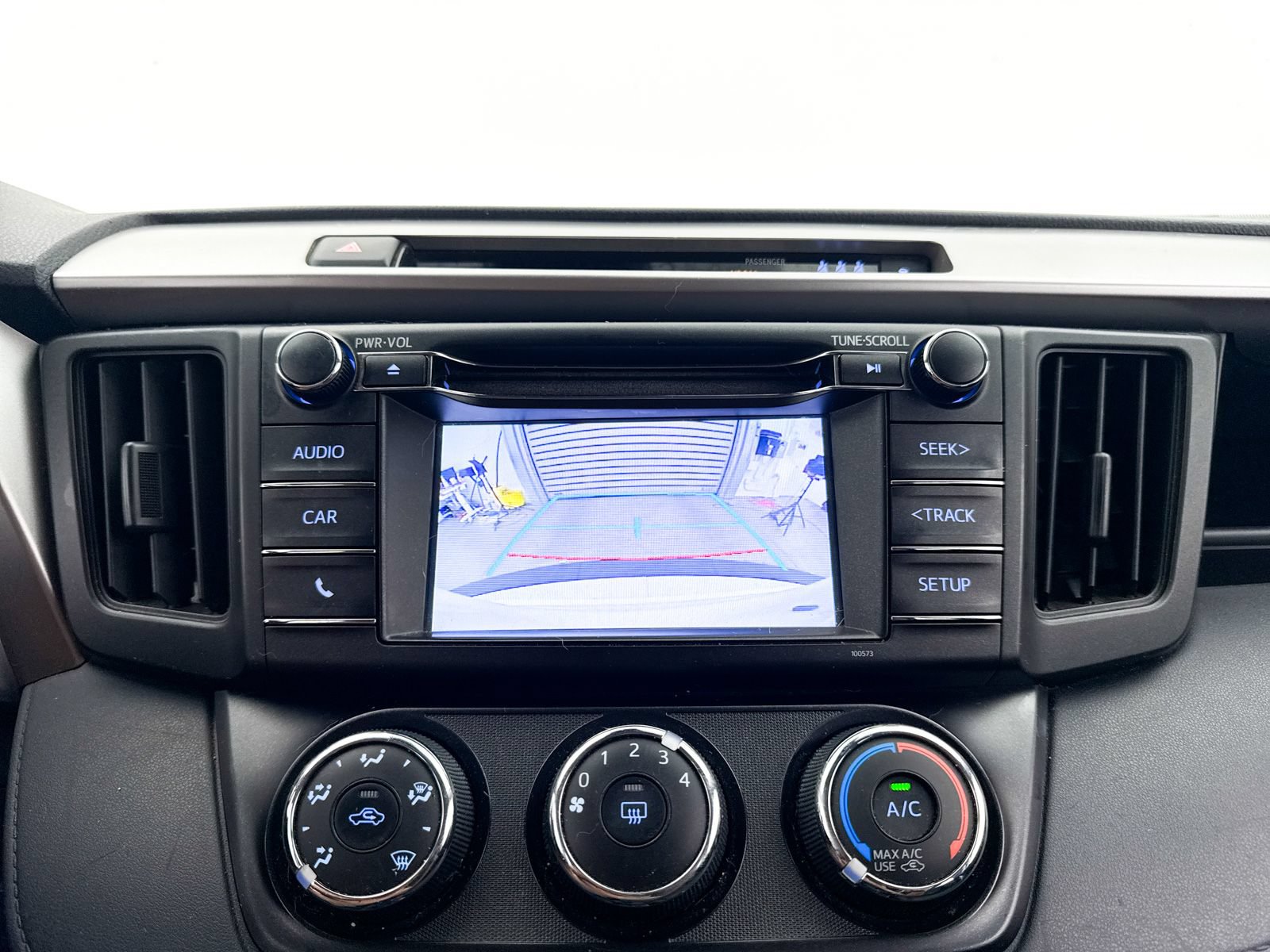 Used 2018 Toyota RAV4 LE w/ Carpet Mat Package FWD image 18