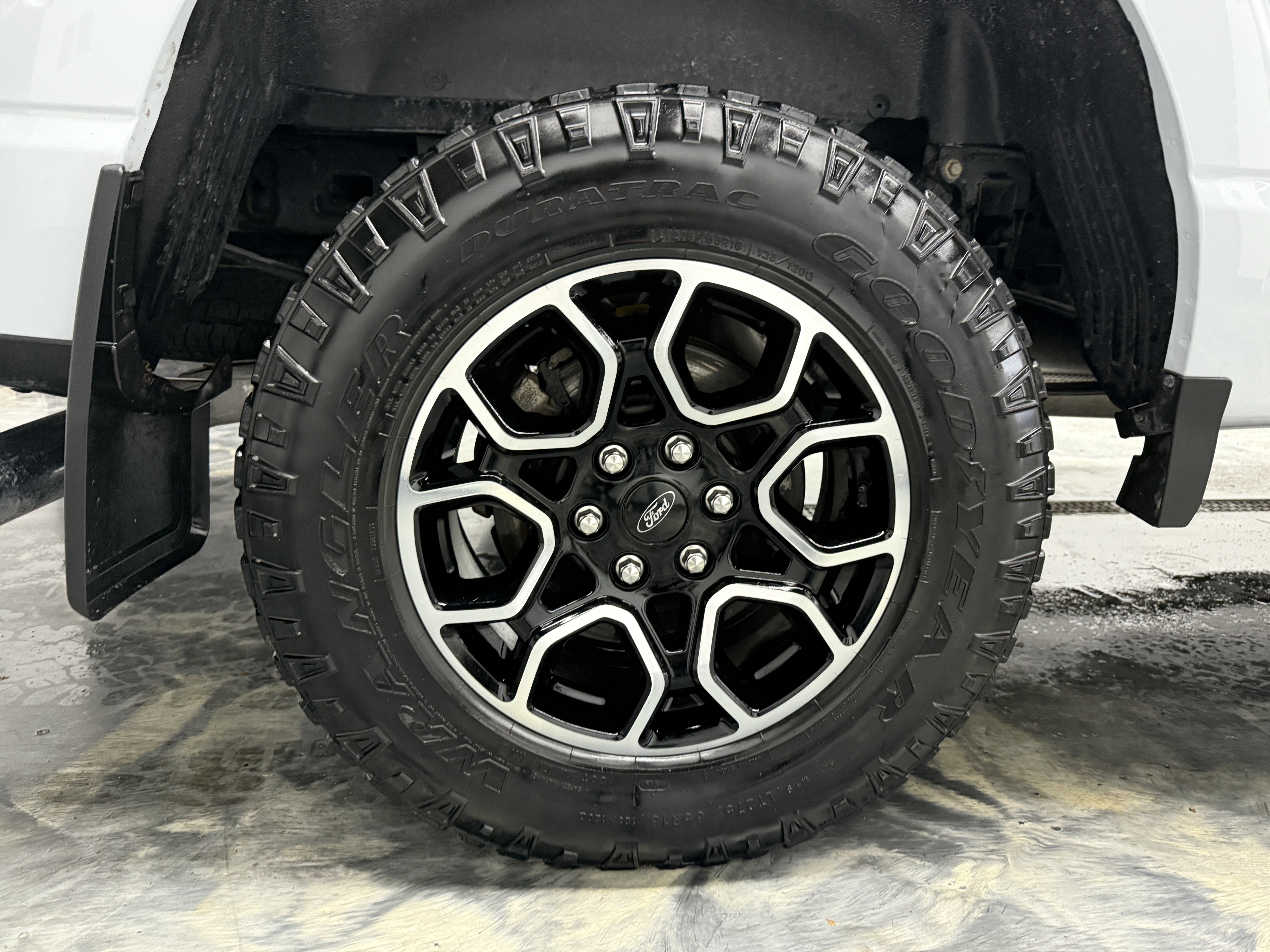 Used 2022 Ford F150 XLT w/ Equipment Group 302A High image 31