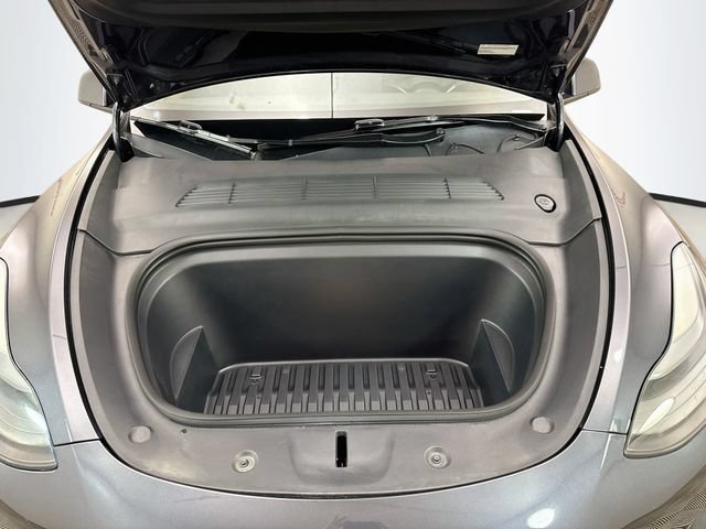 Used 2024 Tesla Model Y Long Range AWD/4WD image 30