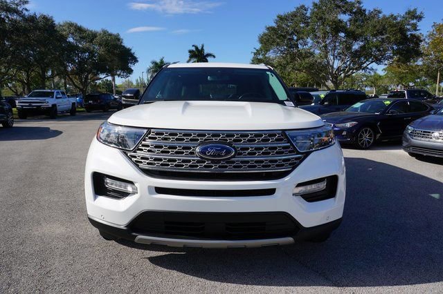 Certified 2022 Ford Explorer Limited w/ Limited Technology Package image 11