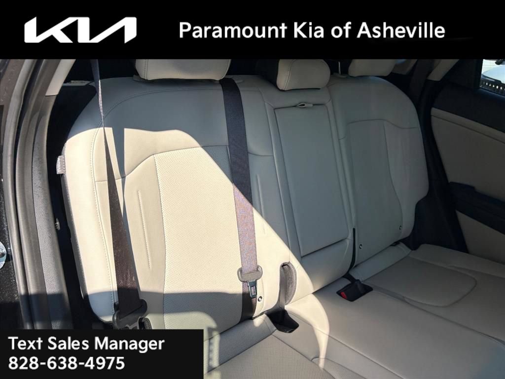 Certified 2025 Kia Sportage EX AWD/4WD image 23