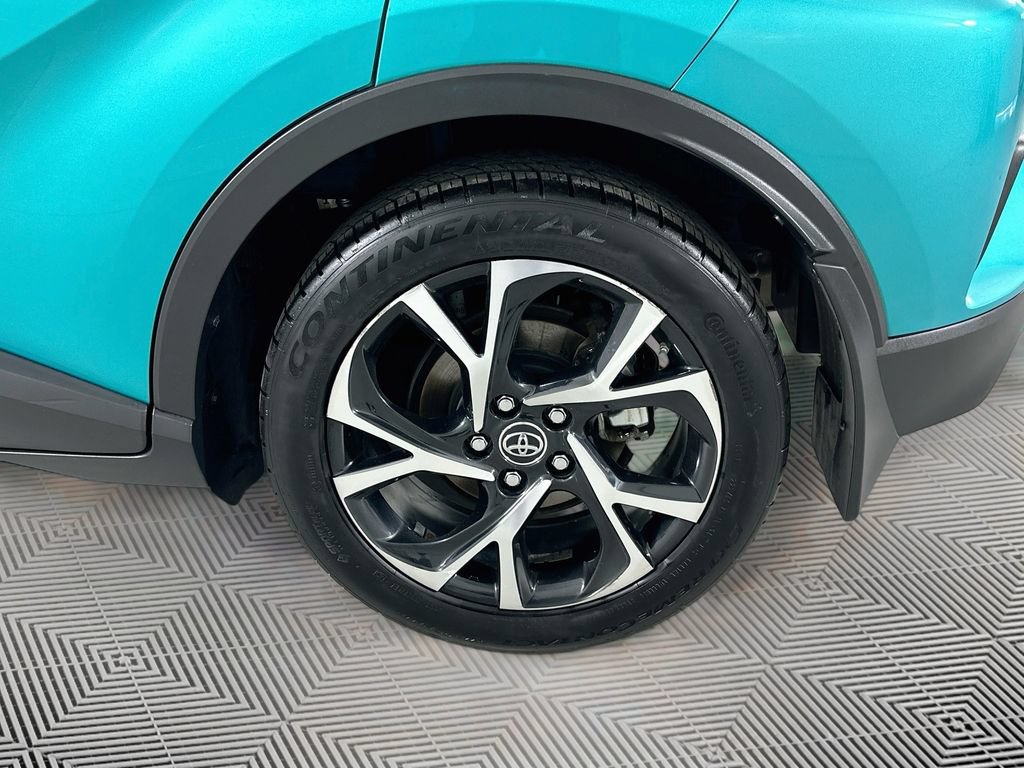 Used 2018 Toyota C-HR XLE FWD image 26