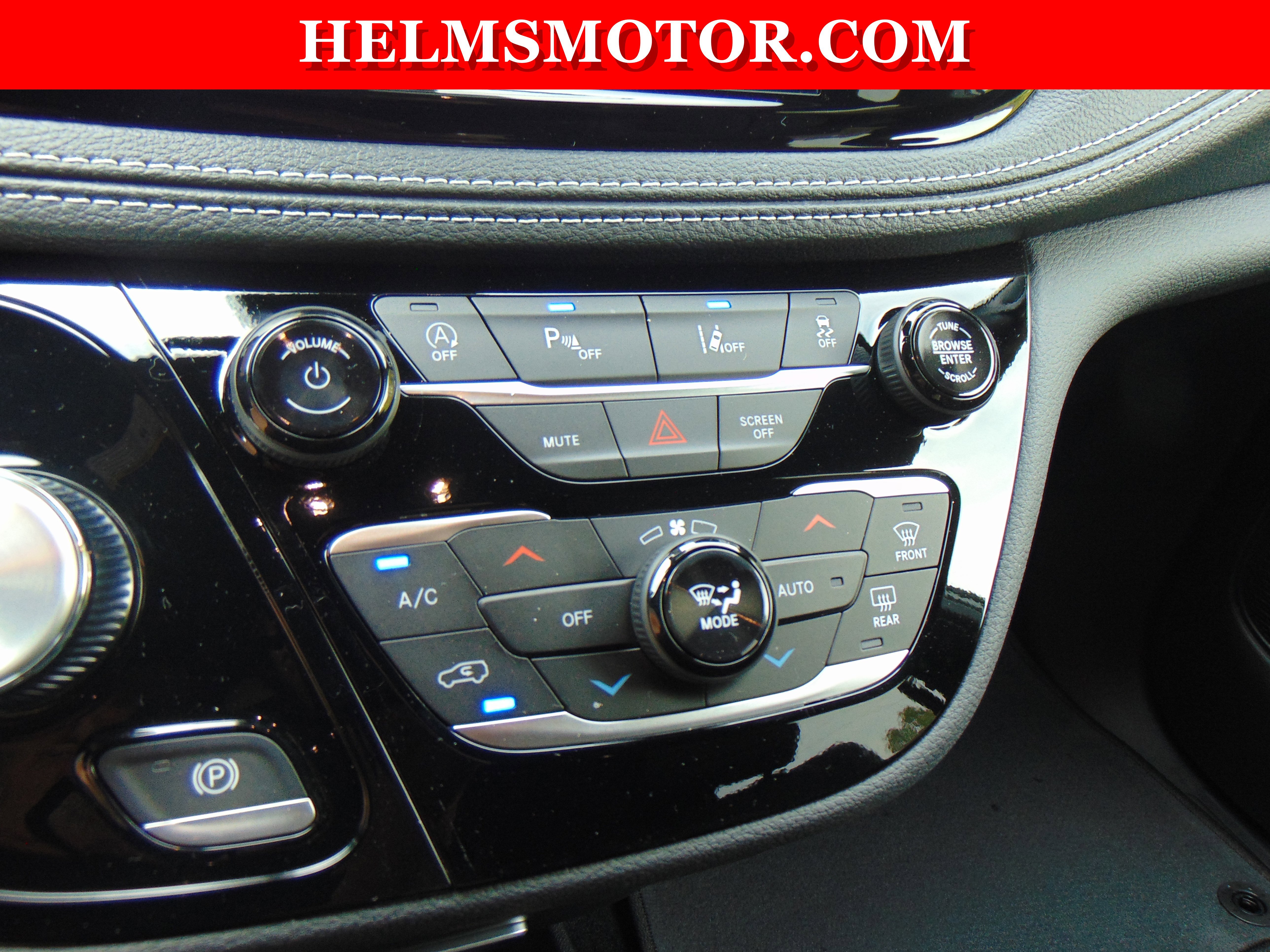 New 2026 Chrysler Pacifica Select image 24