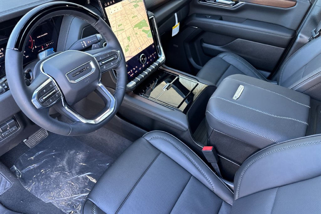 New 2027 GMC Yukon Denali w/ Advanced Technology Package AWD/4WD image 12