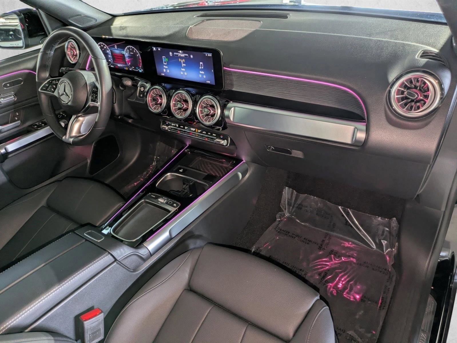 Certified 2025 Mercedes-Benz GLB 250 4MATIC image 21