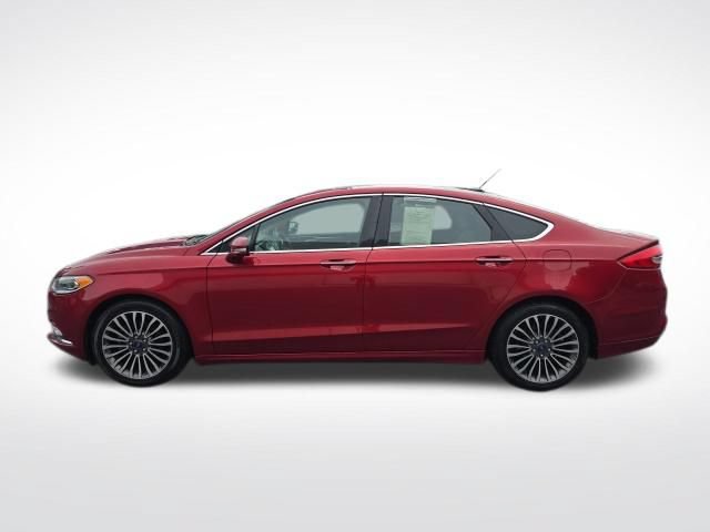 Used 2017 Ford Fusion SE w/ Fusion SE Technology Package FWD image 2