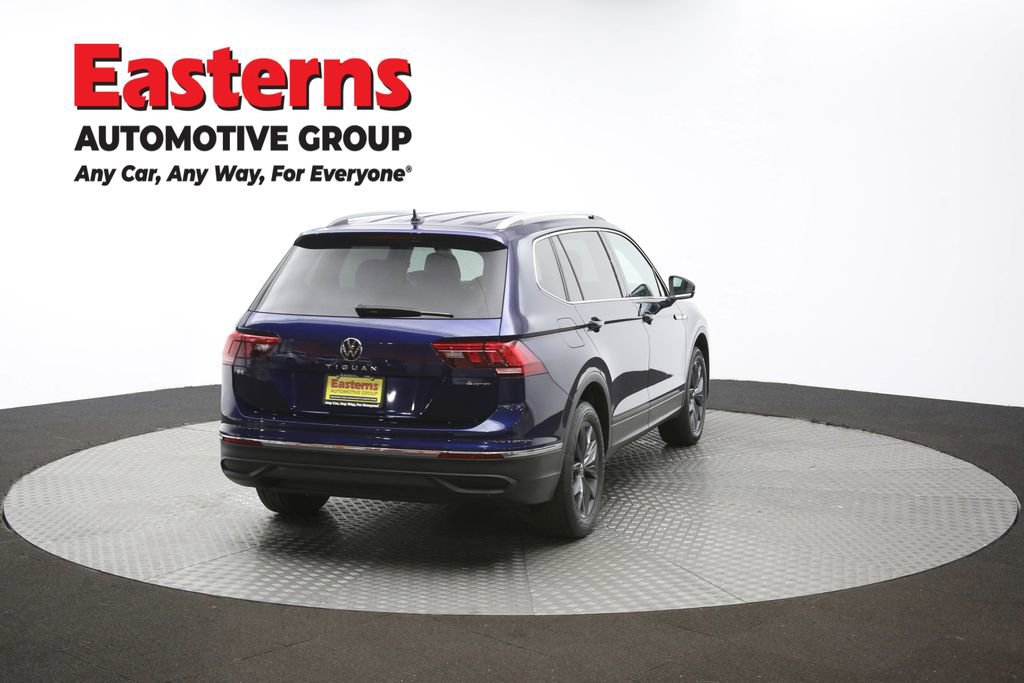 Used 2022 Volkswagen Tiguan SE image 37