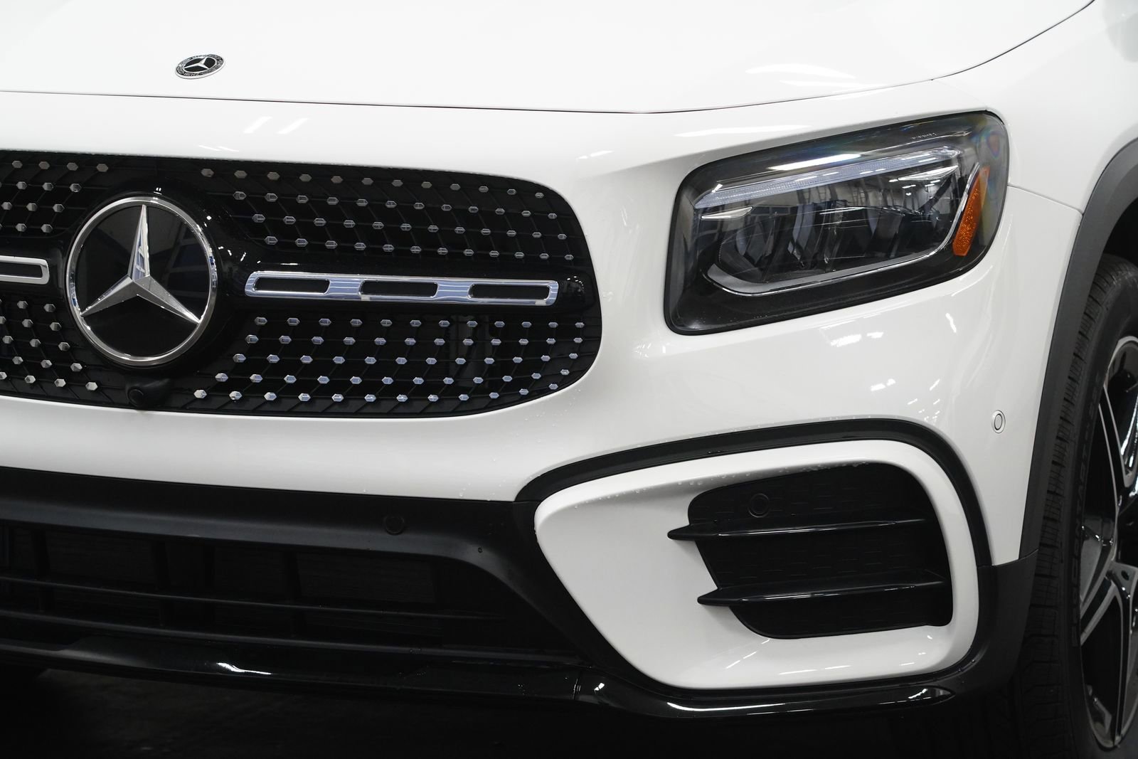 New 2026 Mercedes-Benz GLB 250 4MATIC image 11