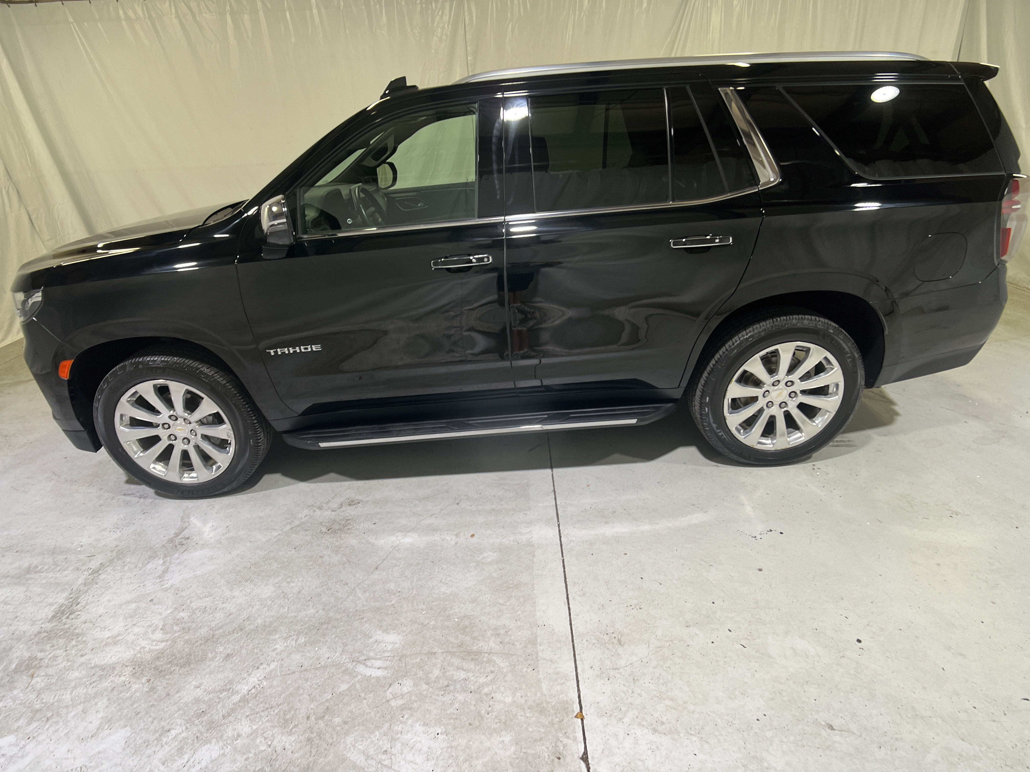 Used 2021 Chevrolet Tahoe Premier AWD/4WD image 7