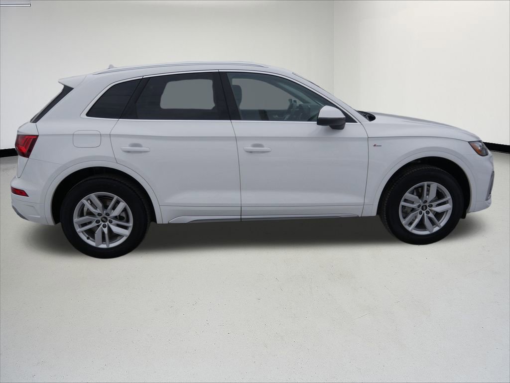 Certified 2023 Audi Q5 2.0T Premium w/ Convenience Package image 6