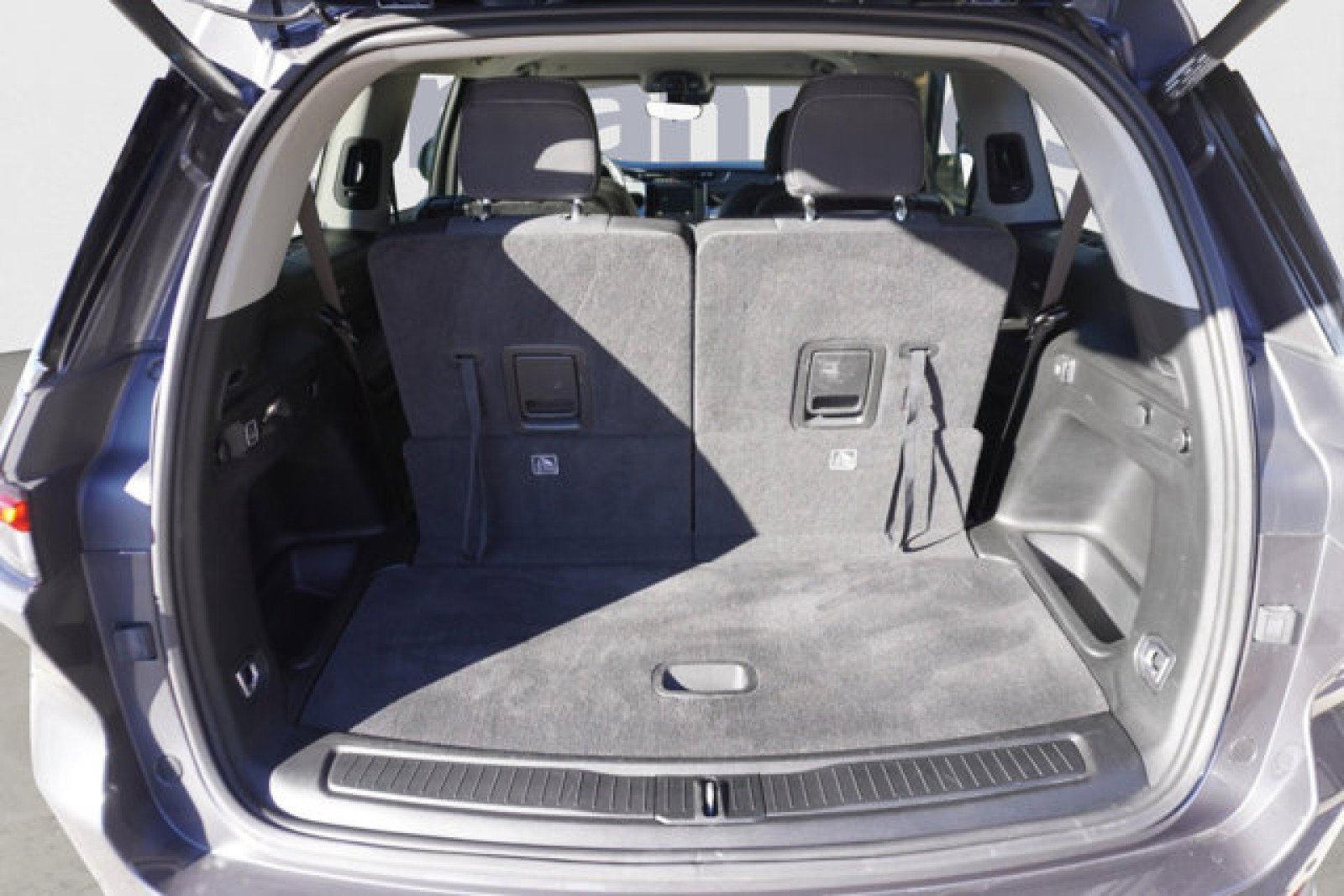 Used 2022 Jeep Grand Cherokee L Laredo w/ Luxury Tech Group I AWD/4WD image 9