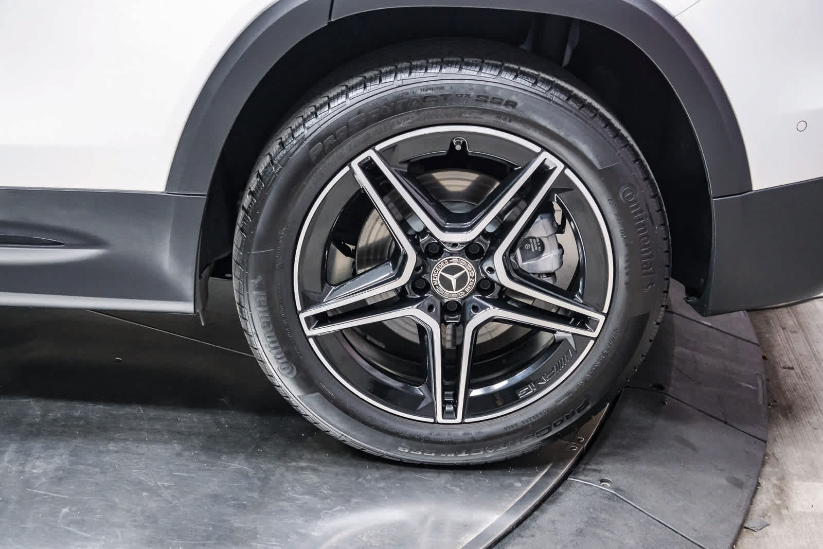 Used 2023 Mercedes-Benz GLB 250 image 9