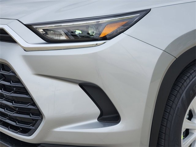 New 2026 Toyota Grand Highlander XLE image 5