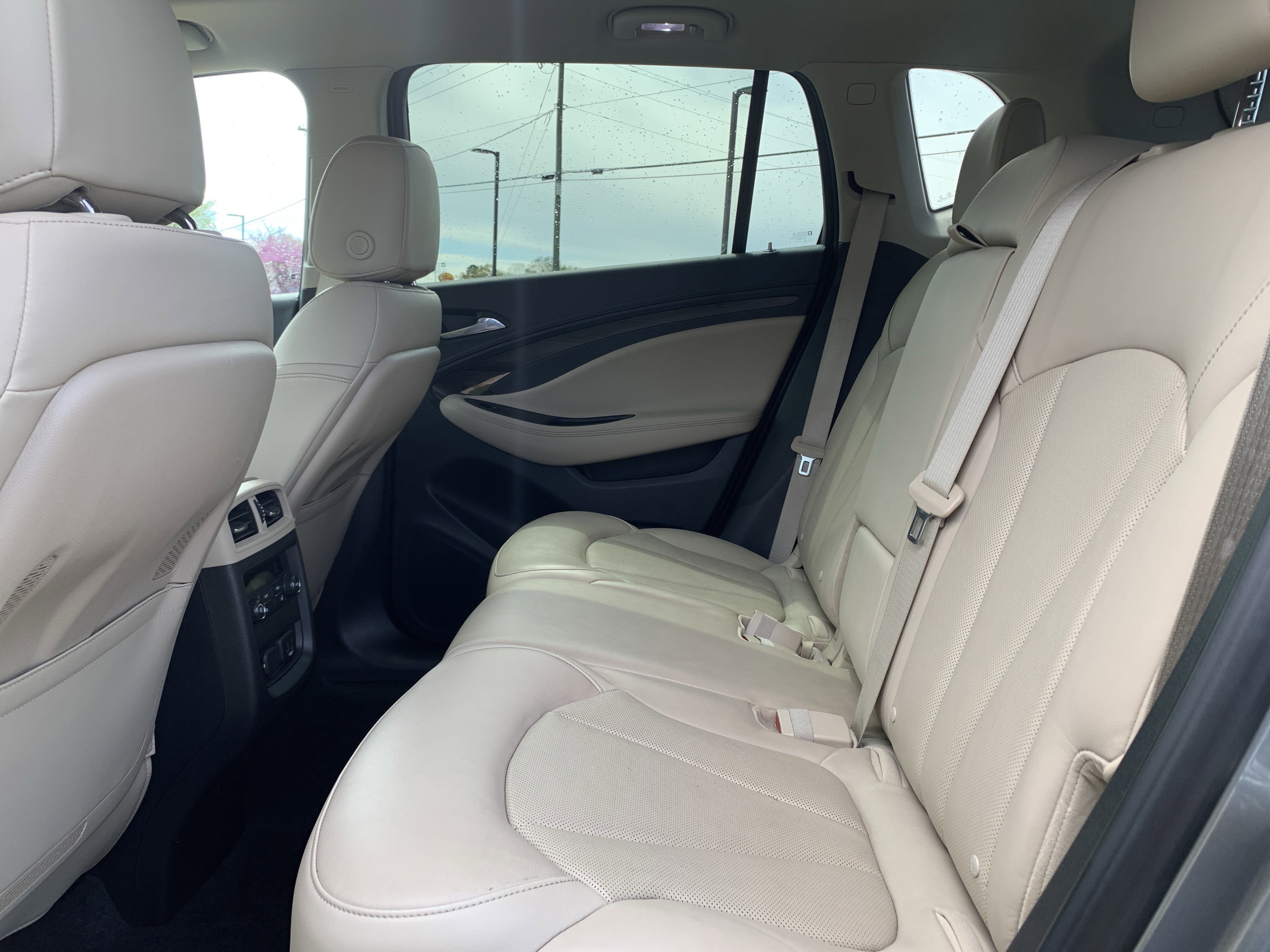 Used 2020 Buick Envision Premium w/ Driver Confidence Package image 32