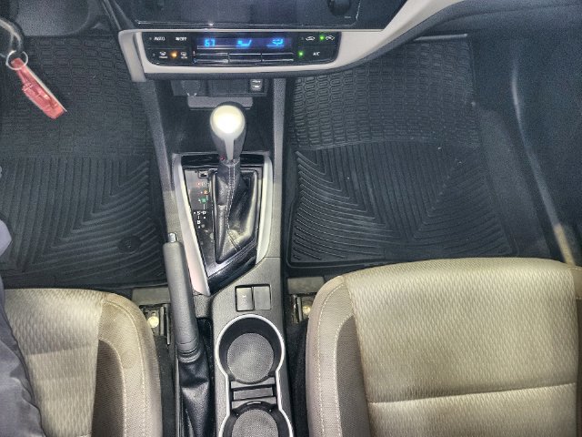 Used 2019 Toyota Corolla LE FWD image 19
