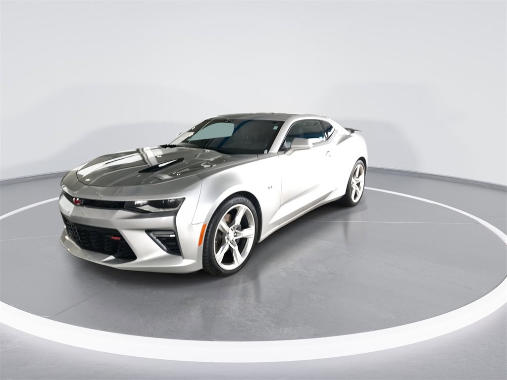 Used 2018 Chevrolet Camaro SS image 4