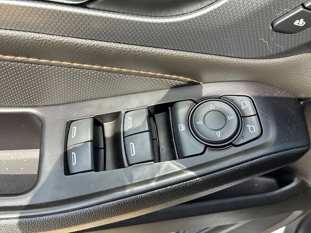 Used 2019 Chevrolet Traverse Premier w/ Driver Confidence II Package FWD image 9
