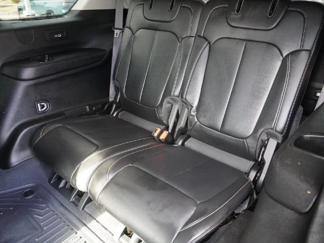 Used 2023 Jeep Grand Cherokee L Limited RWD image 21