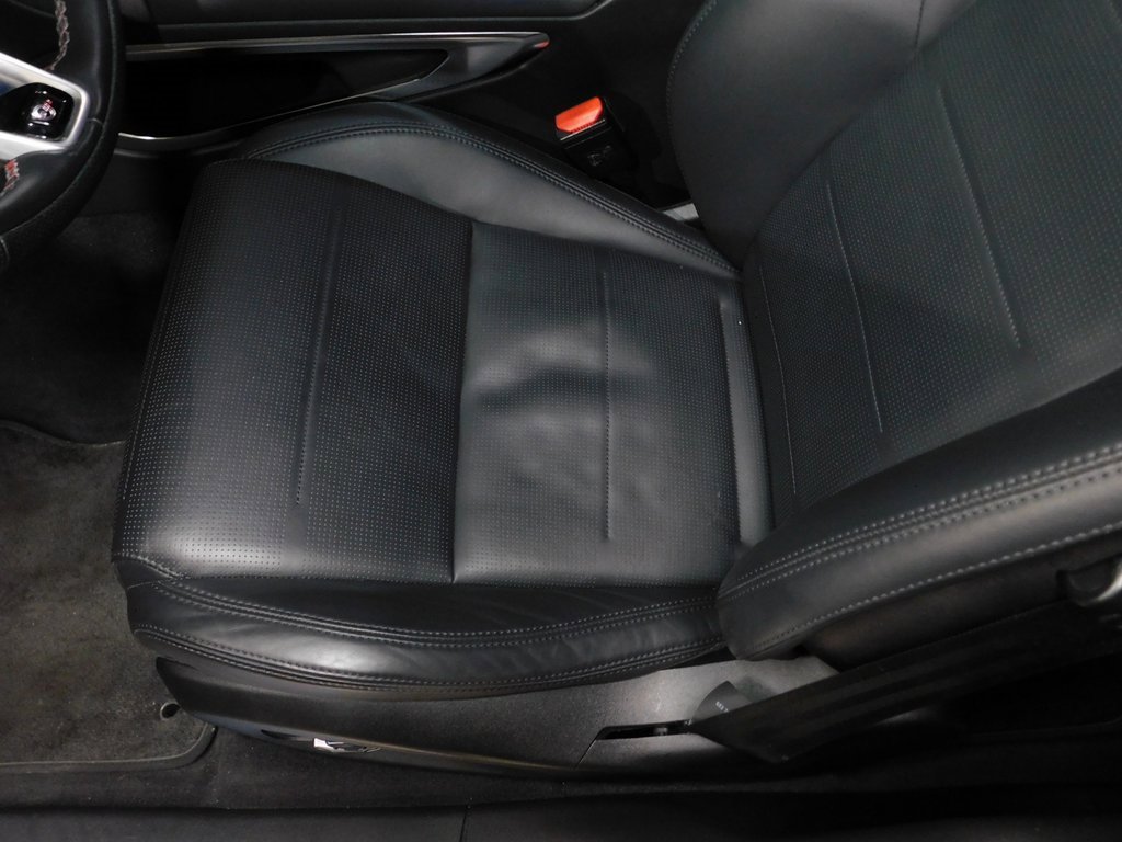 Used 2024 Jaguar F-PACE SVR image 32