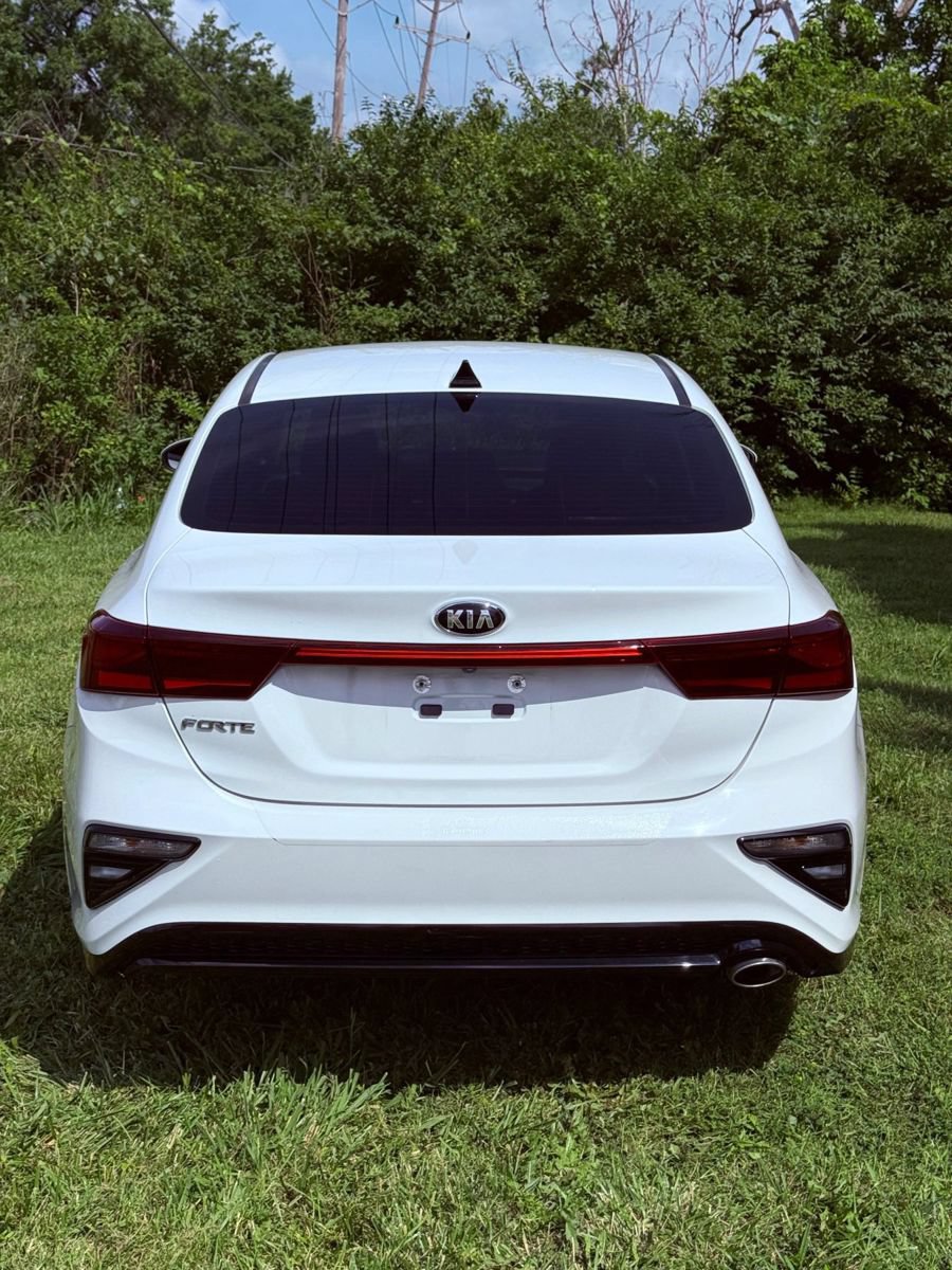 Used 2019 Kia Forte LXS FWD image 5
