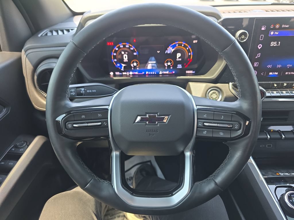 Used 2026 Chevrolet Colorado Trail Boss AWD/4WD image 14