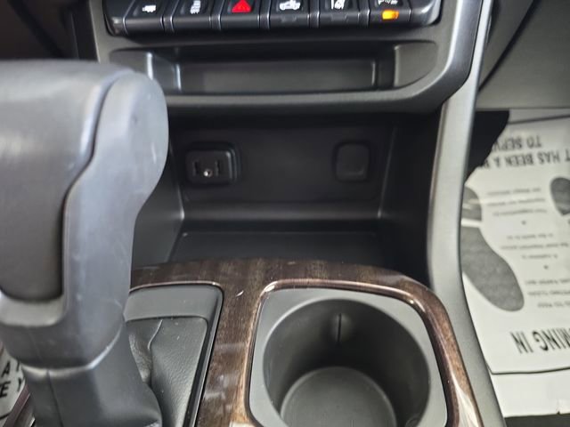 Used 2020 GMC Canyon SLE w/ Driver Alert Package image 21