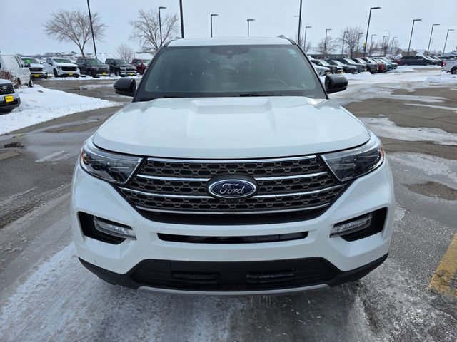 Used 2021 Ford Explorer King Ranch w/ Premium Technology Package image 4