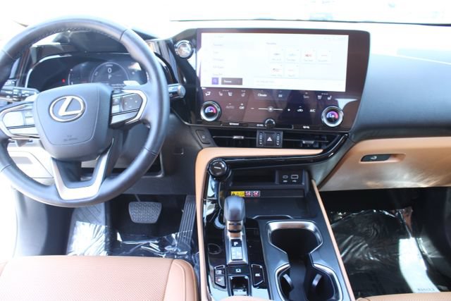 Used 2025 Lexus NX 350h AWD w/ Cold Area Package image 14