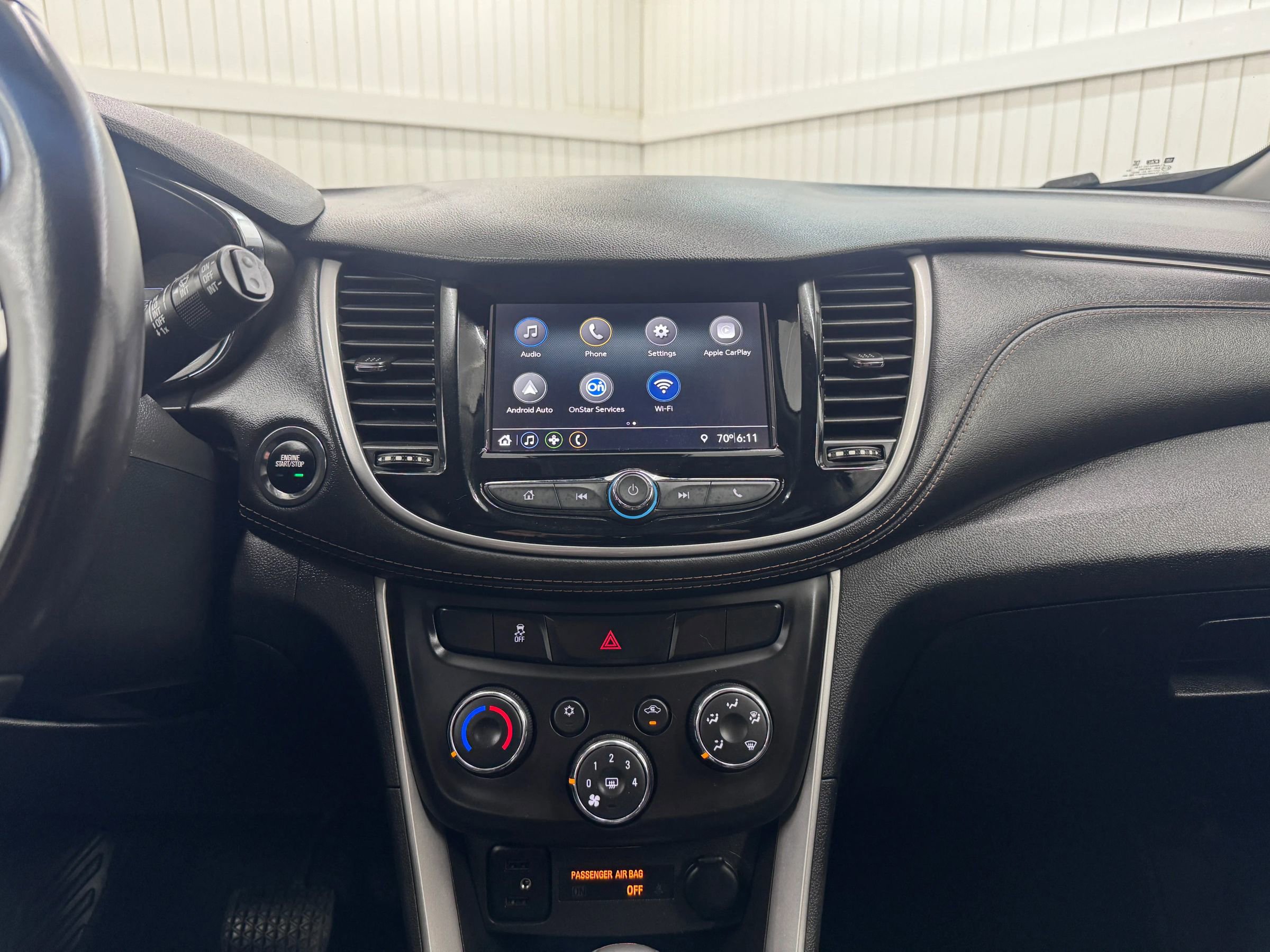 Used 2019 Chevrolet Trax LT w/ LT Convenience Package AWD/4WD image 18