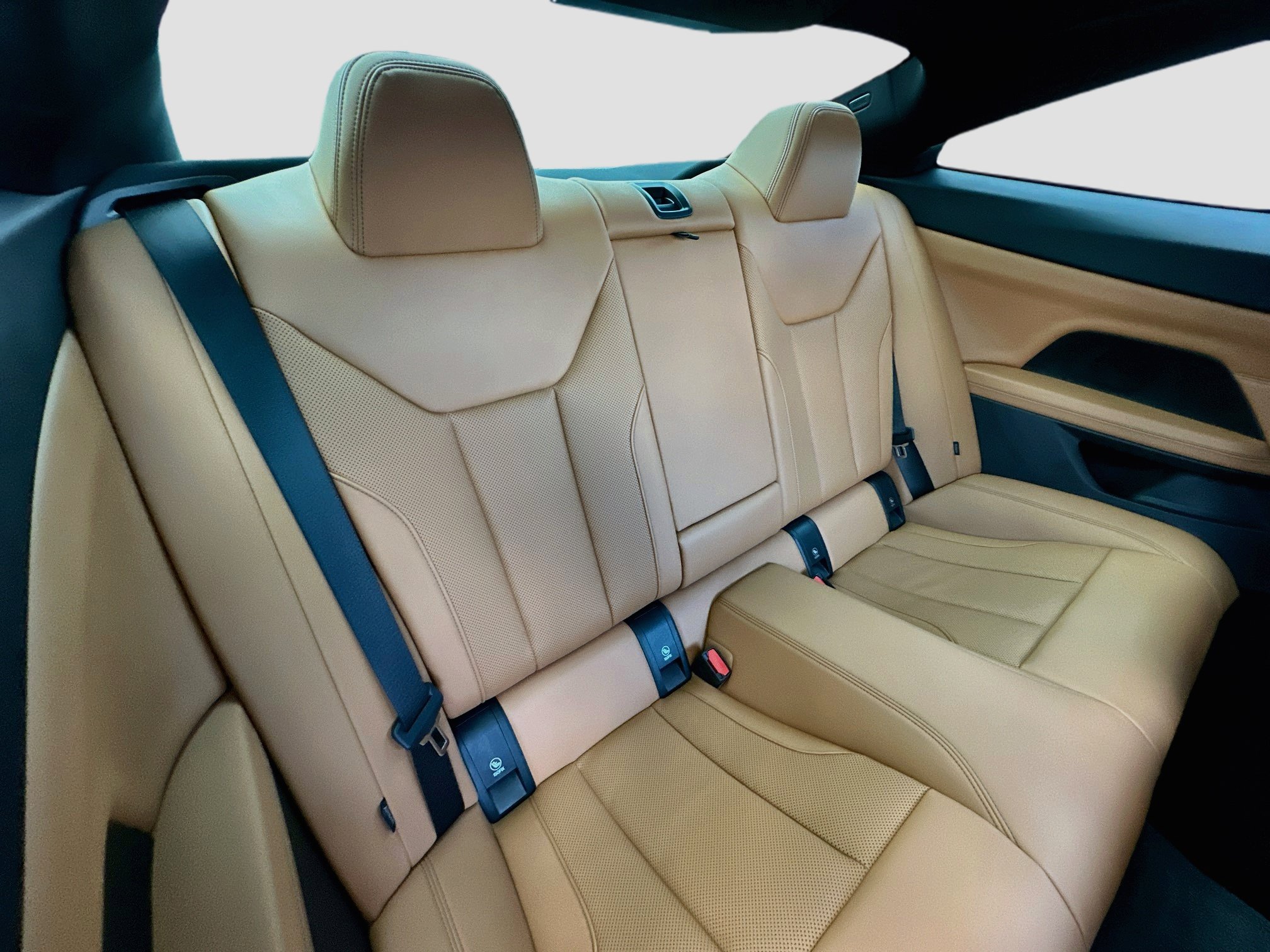 Certified 2025 BMW 430i Coupe w/ M Sport Package RWD image 24