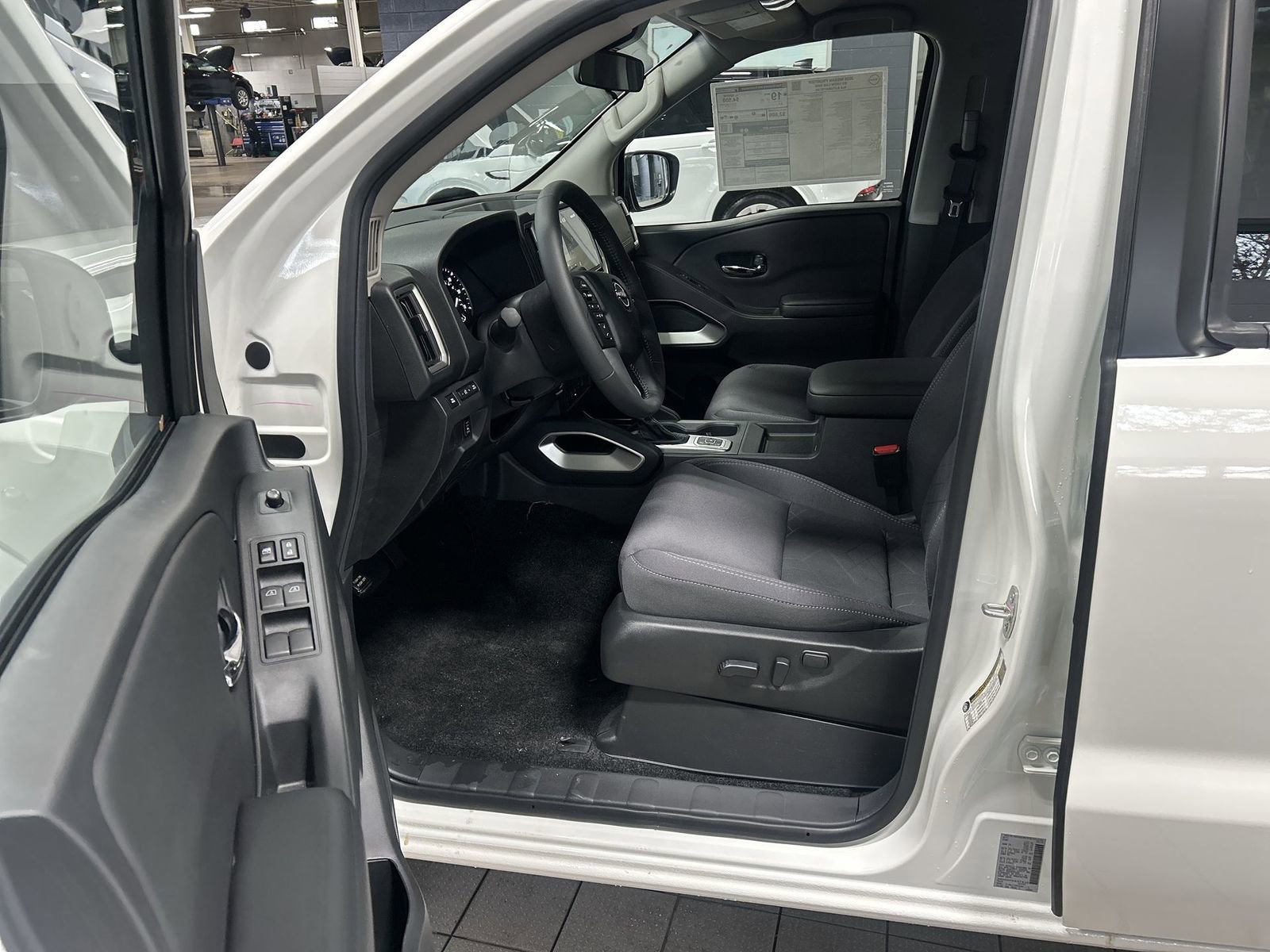 New 2026 Nissan Frontier SV w/ SV Convenience Package image 12