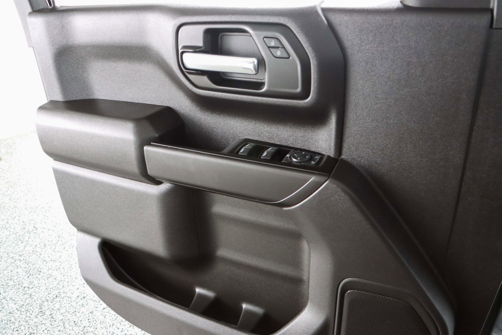 Used 2023 Chevrolet Silverado 1500 Custom Trail Boss w/ LPO, Dark Essentials Package image 22