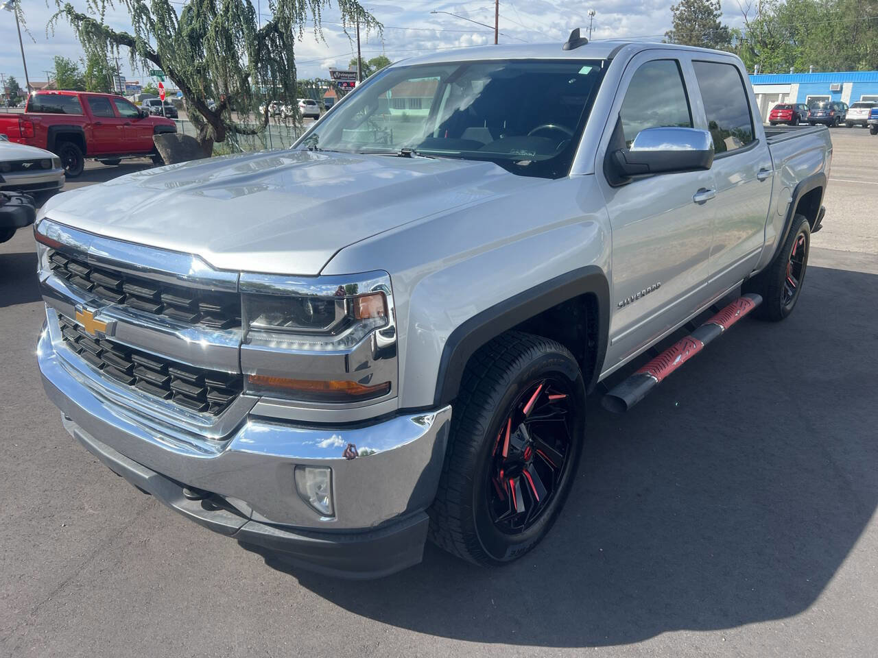 Used 2017 Chevrolet Silverado 1500 LT w/ All Star Edition image 3
