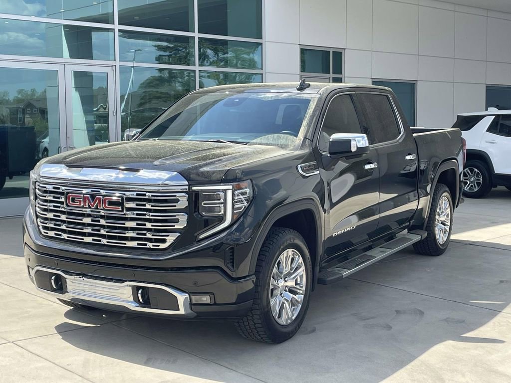 Used 2023 GMC Sierra 1500 Denali AWD/4WD image 2