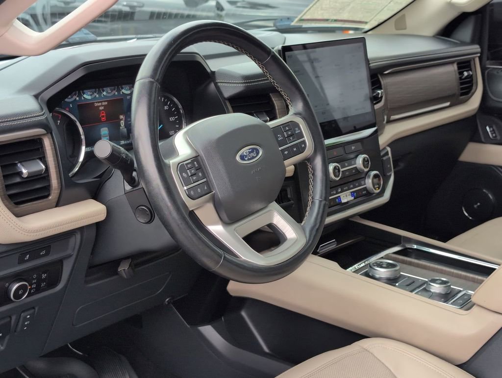 Used 2023 Ford Expedition Limited AWD/4WD image 8