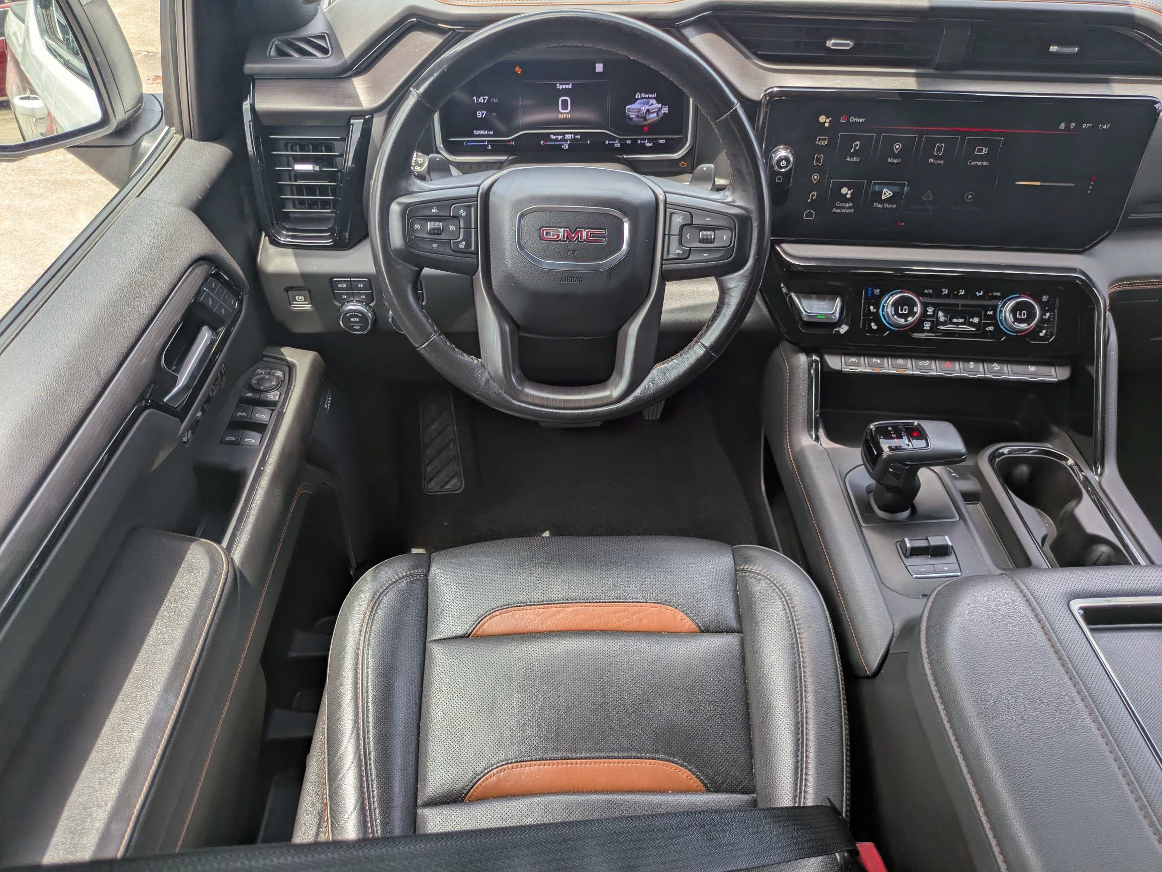 Used 2022 GMC Sierra 1500 AT4 w/ AT4 Premium Package AWD/4WD image 4