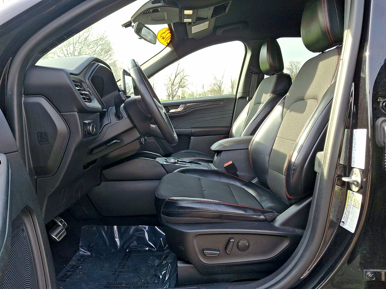 Used 2023 Ford Escape ST-Line AWD/4WD image 11
